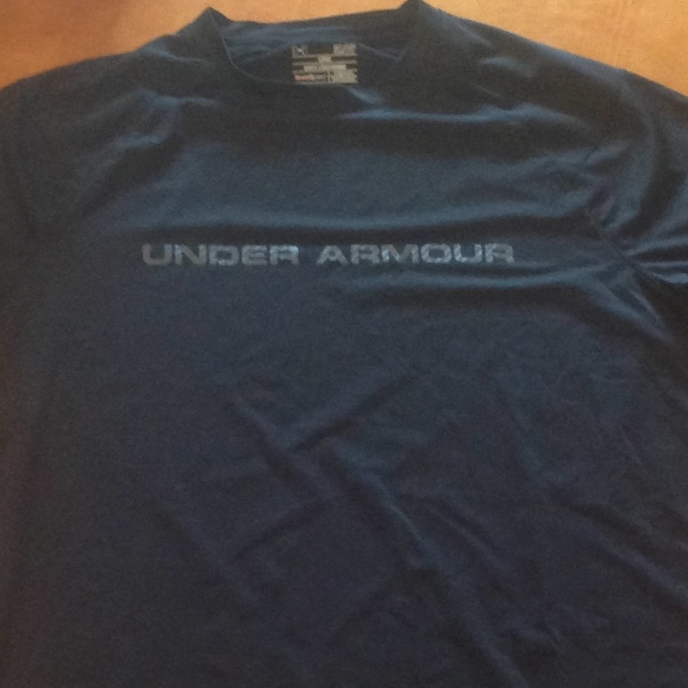 Under Armour tee shirt